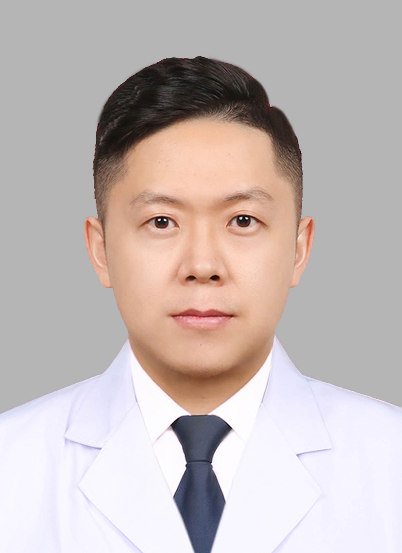 张鹏飞.jpg